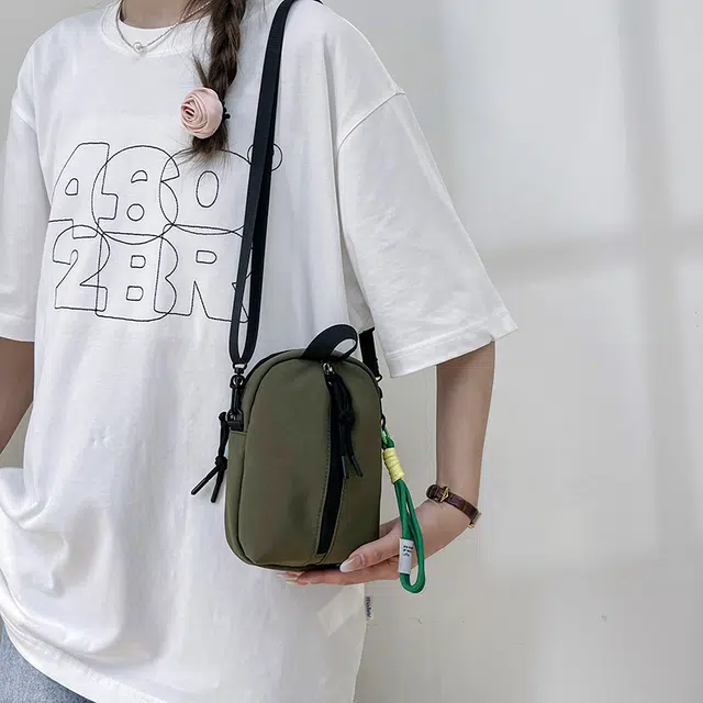 醇龙 简约时尚百搭 帆布 帆布包斜挎包 男女同款情侣款 绿色/黑色/白色/红色/蓝色