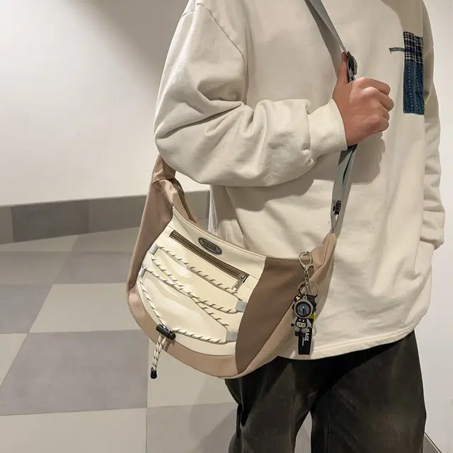 醇龙棉轻便个性休闲斜挎包男女时尚潮流通勤邮差百搭单肩斜挎包女潮多色