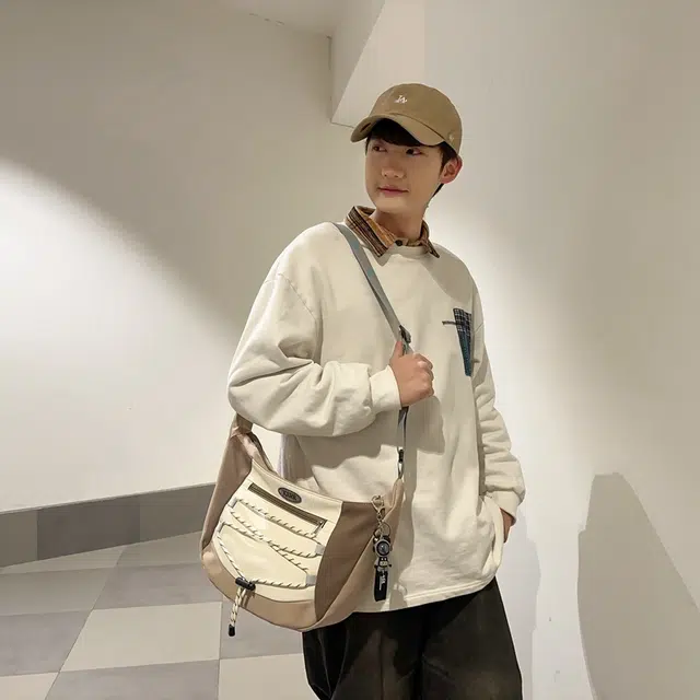 醇龙棉轻便个性休闲斜挎包男女时尚潮流通勤邮差百搭单肩斜挎包女潮多色