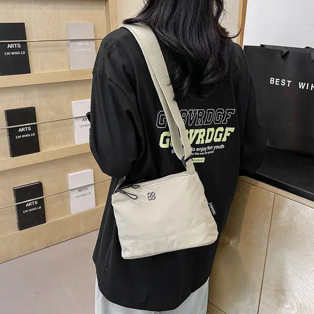 醇龙 轻便休闲多层斜挎包女简约时尚单肩包防泼水 涤纶 女包
