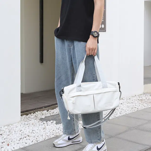 醇龙 时尚百搭便携大容量 尼龙 健身包 中号 男女同款情侣款 米白色/黑色/粉色/蓝色