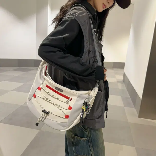 醇龙棉轻便个性休闲斜挎包男女时尚潮流通勤邮差百搭单肩斜挎包女潮多色