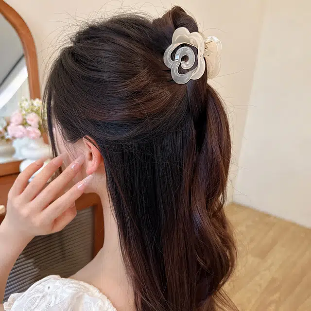 如花梦 韩系山茶花抓夹超仙花朵 后脑勺盘发鲨鱼夹发抓 亚克力 发夹 女款