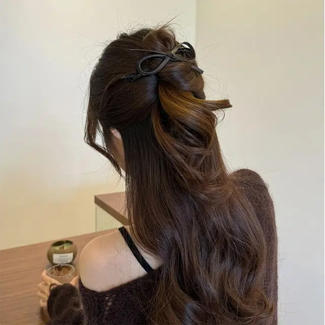 如花梦 气质皮质蝴蝶结扭扭夹高级感一字夹时尚甜酷发饰豹纹蝴蝶结 亚克力 发夹 女款