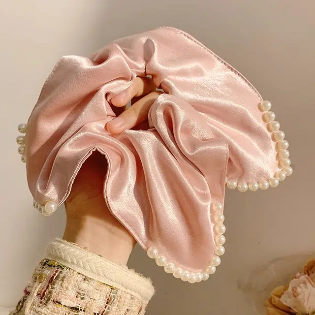 如花梦 复古缎面白色方巾大肠高级感发饰方形 布艺 头绳 女款