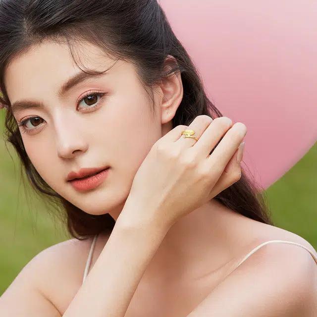 周六福 羽毛指环 精致轻奢小众高级感手饰 足金 按克计价 黄金戒指 女款
