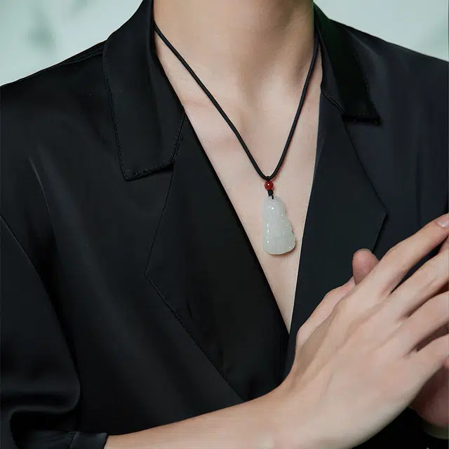 周六福 观音 和田玉玛瑙 项链 男女同款情侣款 白玉