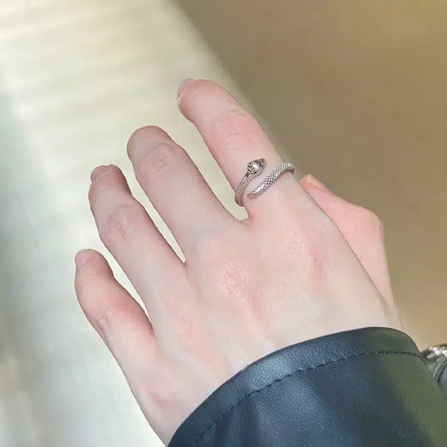 【纯银999|灵蛇】 银彦 小蛇开口素圈指环 十二生肖本命蛇 复古国朝简约小众设计高级感 立体光面可调节#好运 足银 戒指 男女同款情侣款