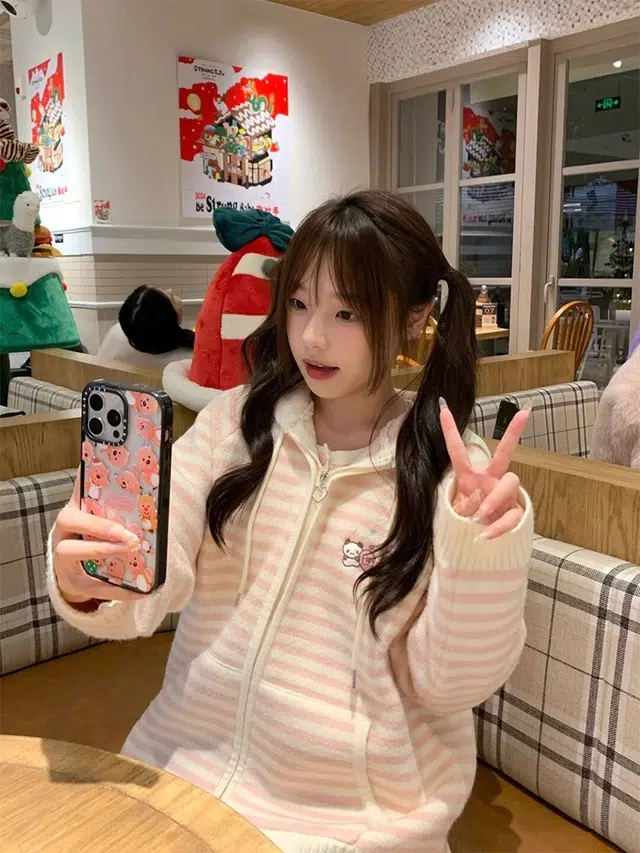 桴生 毛衣慵懒高级感冬季学院风可盐可甜减龄长袖条纹开衫外套 针织衫 女款