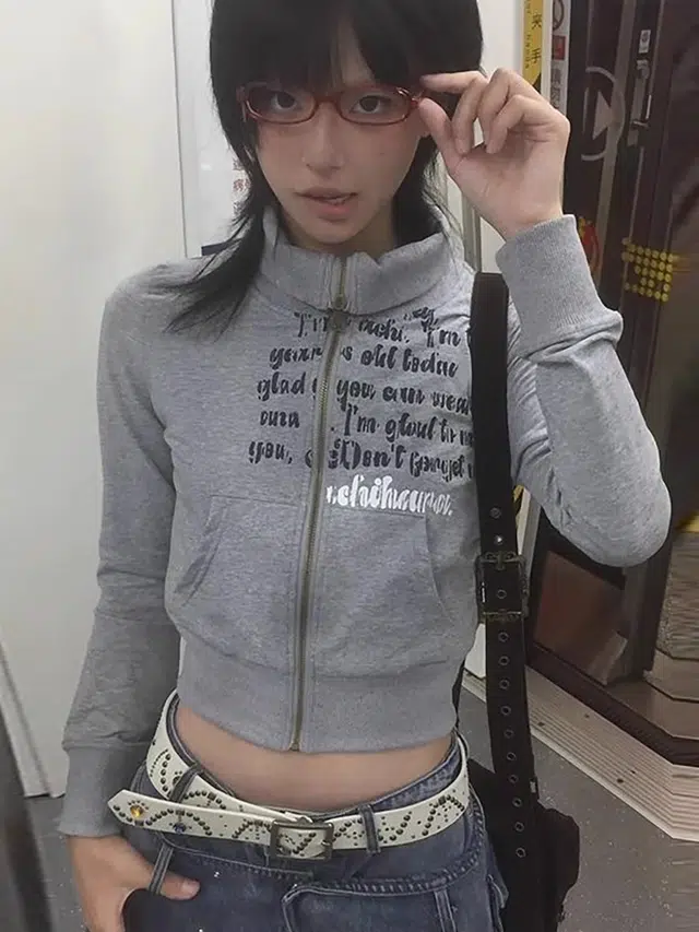 桴生 短款字母印花卫衣 女款
