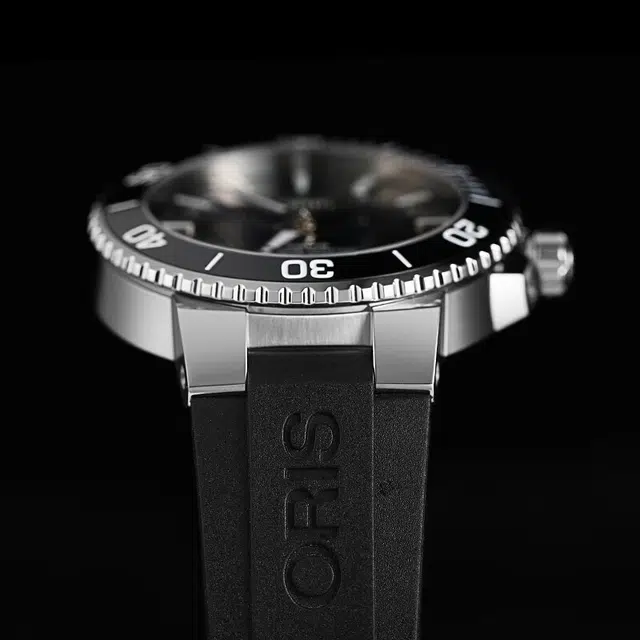 Oris Aquis Date 41.5mm