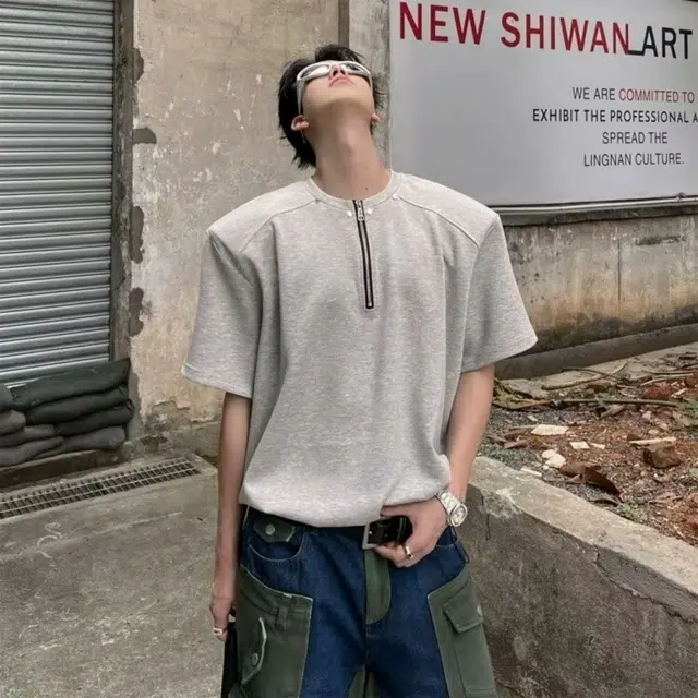 PAINT STAIN T