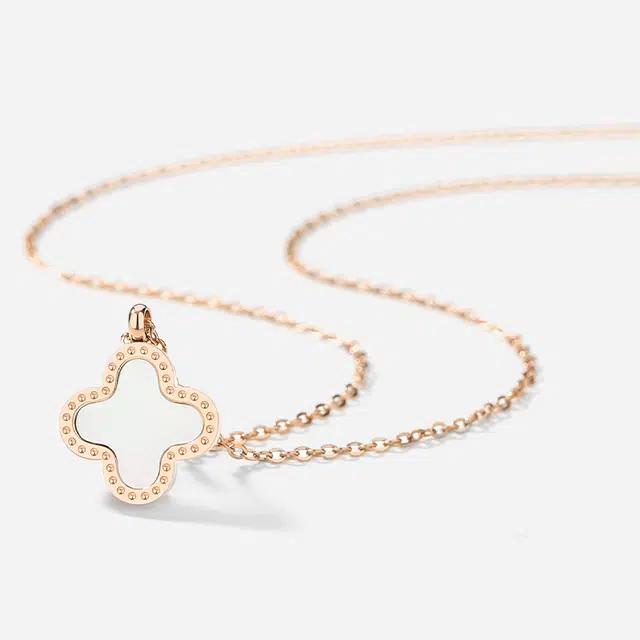 HOLLY RYAN 18k