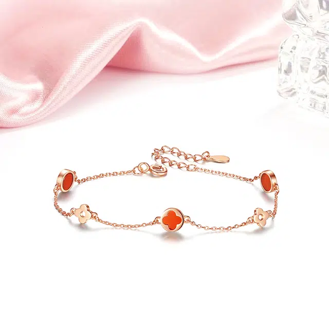 HOLLY RYAN 18k