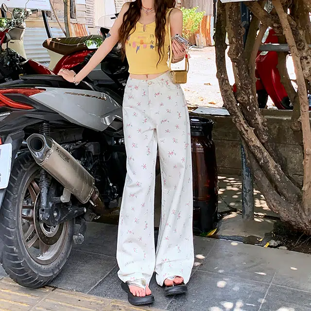 人本 韩系舒适轻盈甜美高腰垂感小碎花显瘦直筒宽松时尚牛仔裤 女款