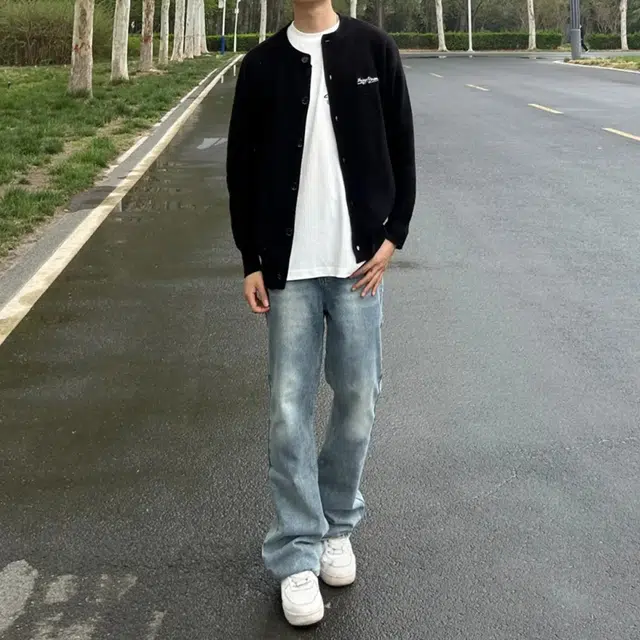 人本 高级设计感闪电裂纹水洗潮流直筒宽松裤子阔腿长裤牛仔裤 男女同款 浅蓝色