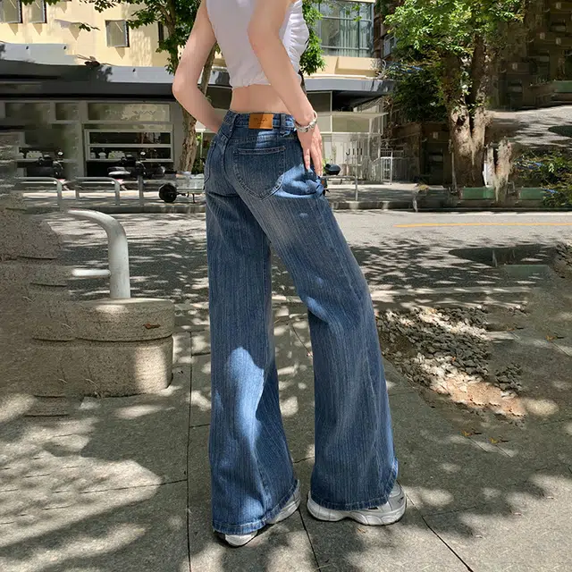 人本 宽松显瘦重工竹节纹超级复古蓝美式低腰阔腿微喇牛仔裤 女款
