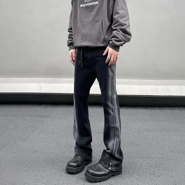 人本 侧边双色渐变长裤子微弹青春户外通勤撞色直筒牛仔裤夏季 男女同款 黑色
