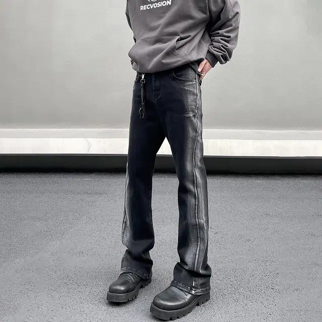 人本 侧边双色渐变长裤子微弹青春户外通勤撞色直筒牛仔裤夏季 男女同款 黑色