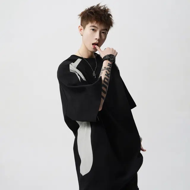 NOAHGIGI T