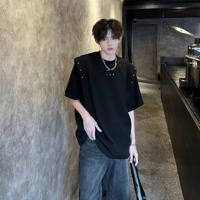 NOAHGIGI T