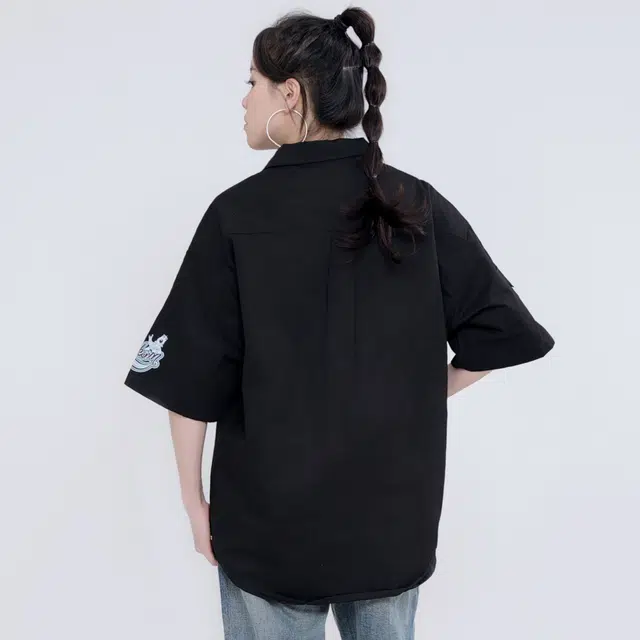 大卫贝肯 卡通倒霉熊字母印花贴袋落肩宽松休闲短袖衬衫 男女同款