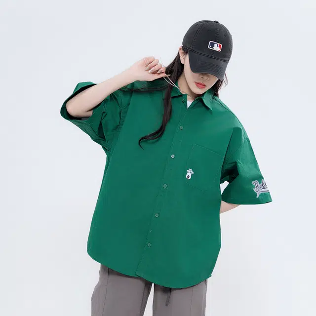 大卫贝肯 卡通倒霉熊字母印花贴袋落肩宽松休闲短袖衬衫 男女同款