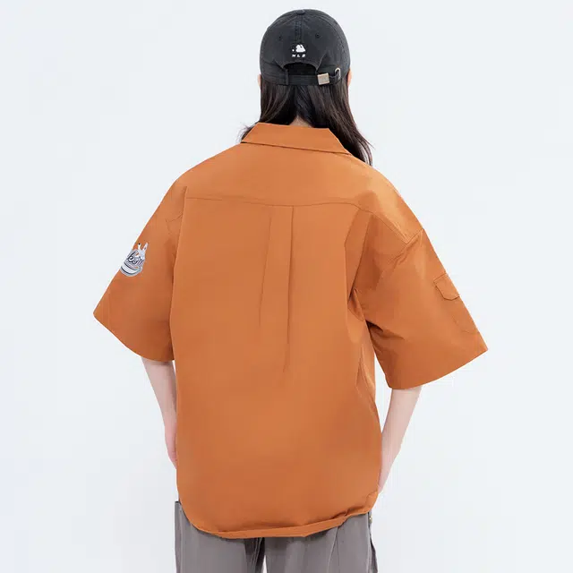大卫贝肯 卡通倒霉熊字母印花贴袋落肩宽松休闲短袖衬衫 男女同款