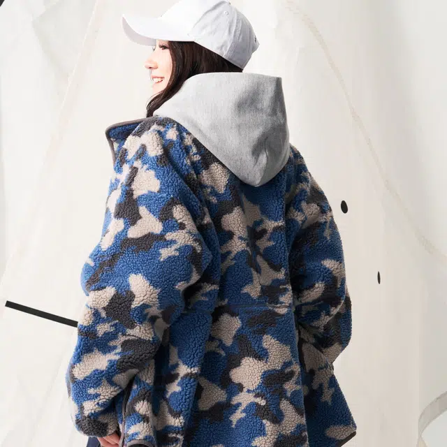 nautica white sail logo