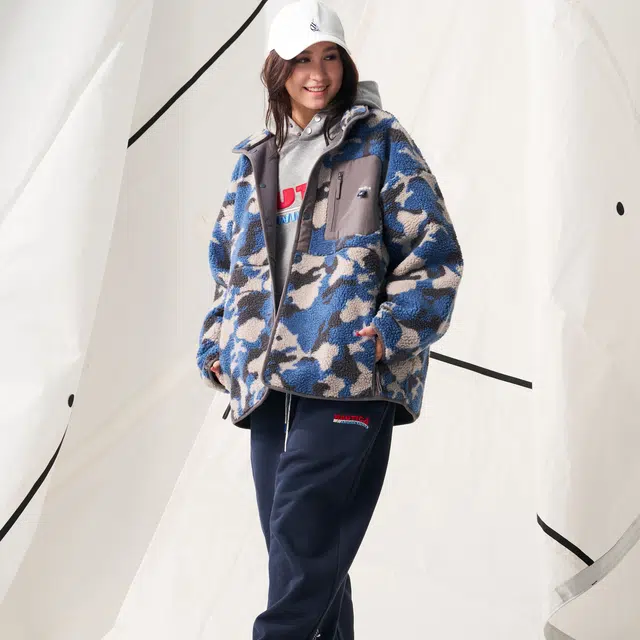 nautica white sail logo