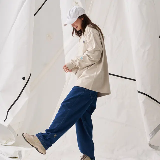 nautica white sail T