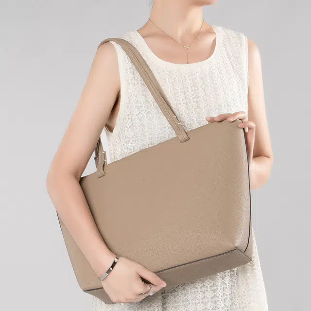 Chrisdien Deny Tote