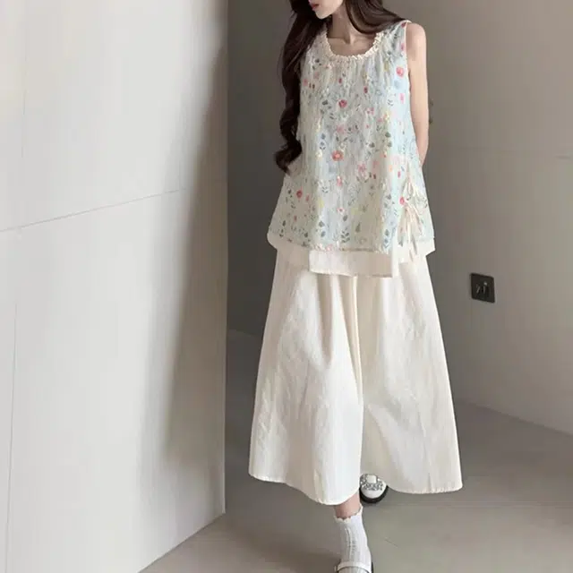 舒适百搭休闲简约优雅气质刺绣甜美风夏季法式碎花无袖背心上衣搭配高腰半身裙两件套裙装套装 女款