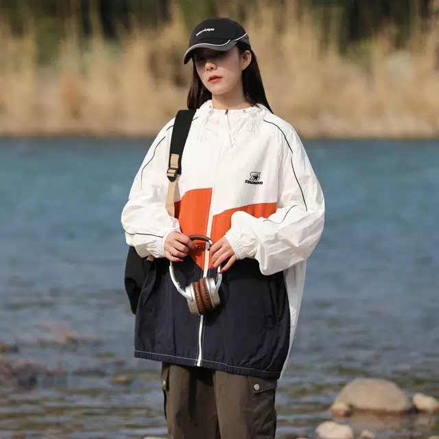 双星八特 防紫外线户外薄款连帽防松紧带口袋拉链防晒服 男女同款