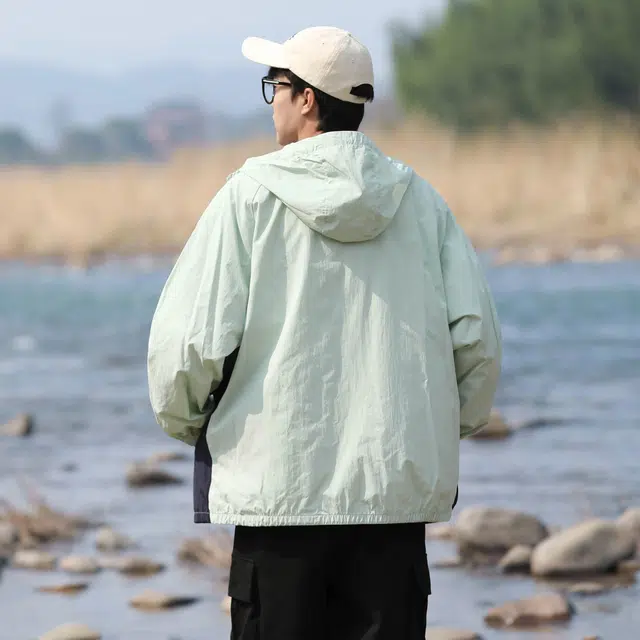 双星八特 防紫外线户外薄款连帽防松紧带口袋拉链防晒服 男女同款