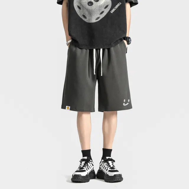 卡皮巴拉小黄豚 美式高街复古织唛笑脸万针刺绣运动重磅硬挺简约篮球跑步健身五分裤街头嘻哈百搭系带针织透气宽松休闲短裤 男女同款