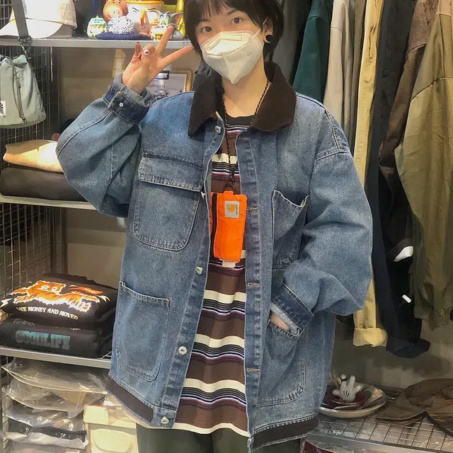 卡皮巴拉小黄豚 美式高街多口袋撞色翻领重工水洗做旧牛仔外套宽松舒适百搭休闲潮流街头嘻哈高级设计感夹克 男女同款 蓝色