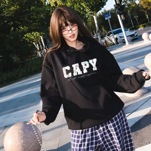 【重磅华棉350g】卡皮巴拉小黄豚 真刺绣烟花彩点毛绒贴布慵懒显瘦美式高街休闲上衣小众日常简约百搭设计感潮流春秋薄款连帽卫衣 男女同款