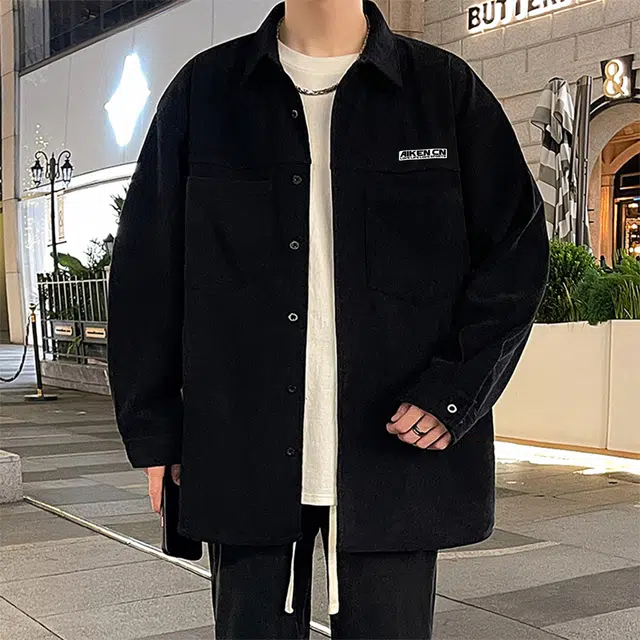 爱肯 美式复古灯芯绒纹理纯色字母去皮标宽松休闲翻领垂感长袖衬衫 男女同款