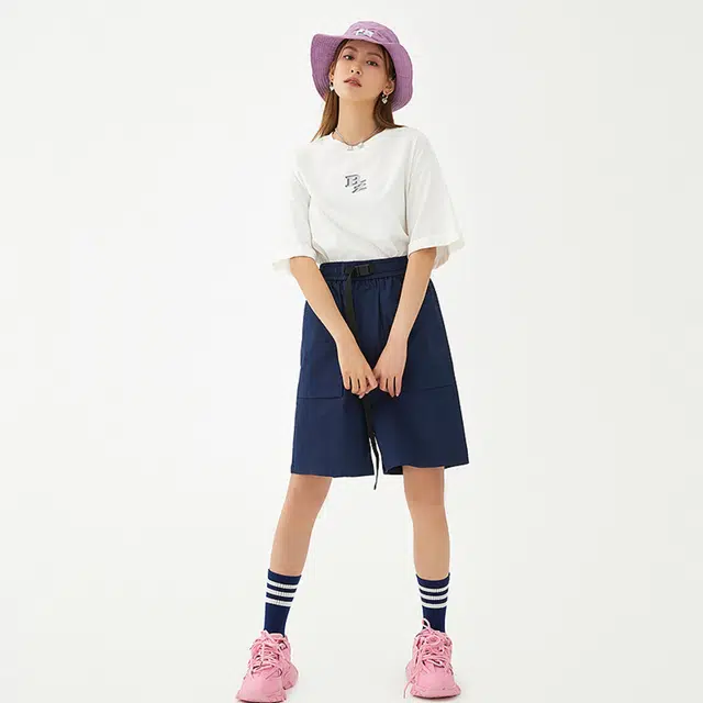 美特斯邦威 五分合身净色舒适工装短裤 女款