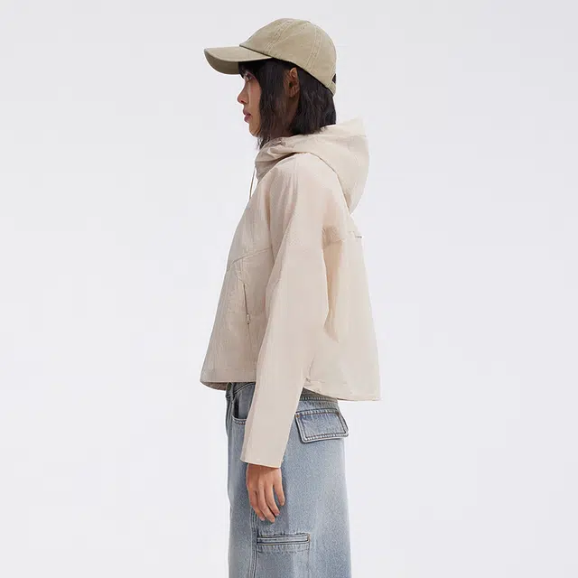 美特斯邦威 短款拉链休闲上衣单丝格子夹克外套 女款