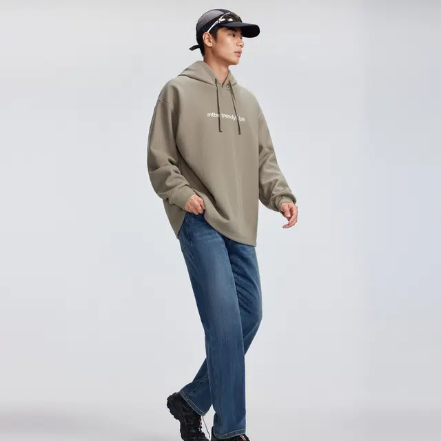 美特斯邦威 复古做旧磨毛宽松直筒牛仔裤 男款