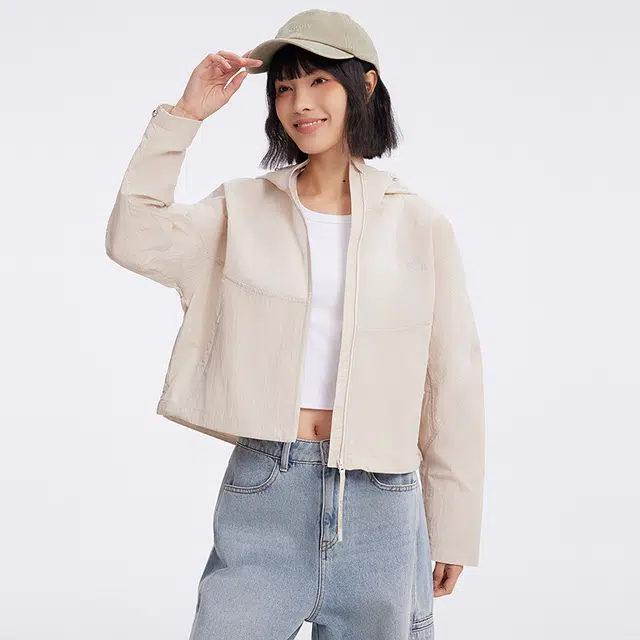 美特斯邦威 短款拉链休闲上衣单丝格子夹克外套 女款