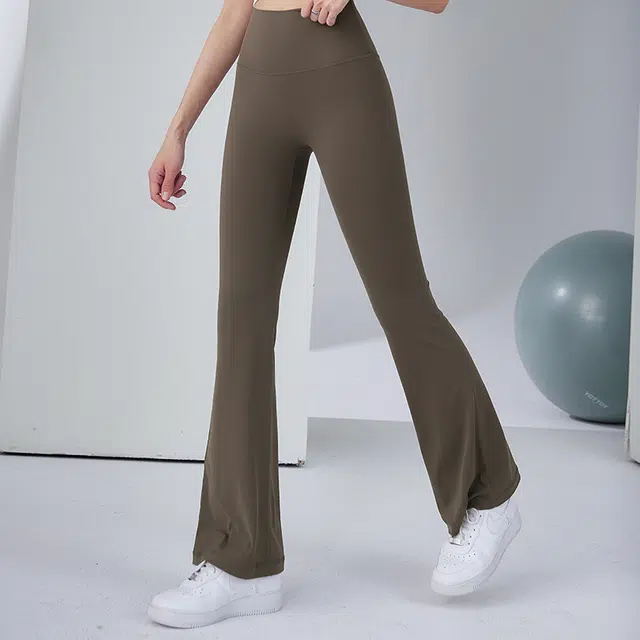 岚纹 微喇高腰蜜桃提臀运动长裤 女款