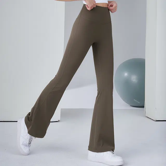 岚纹 微喇高腰蜜桃提臀运动长裤 女款