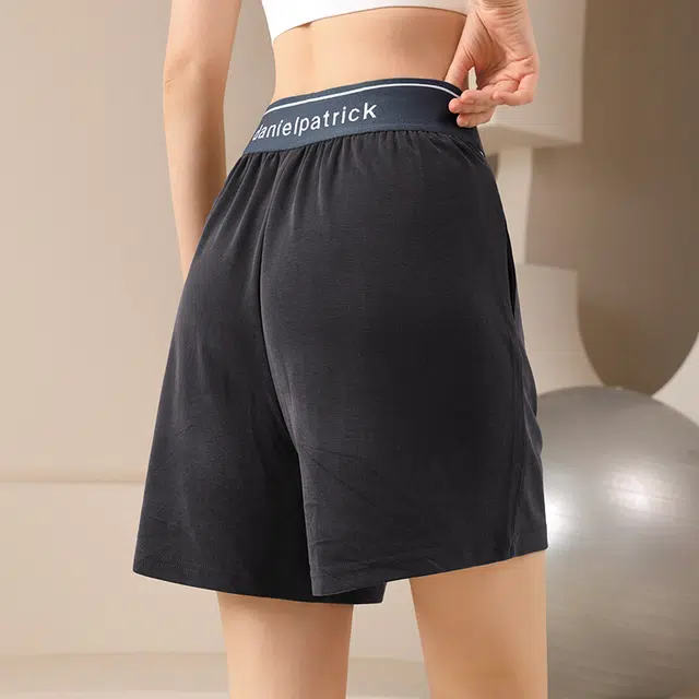 岚纹 字母图案设计高腰宽松五分运动短裤 女款