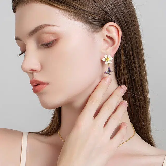 18k925
