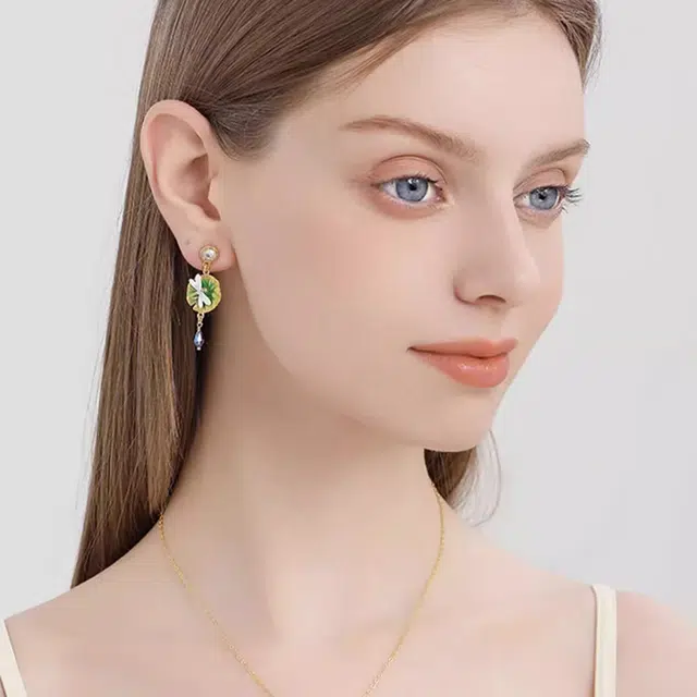 18k925