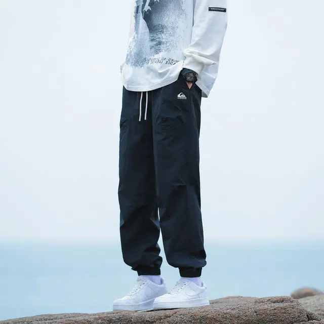 Quiksilver LOGO