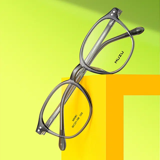 MUZU TR90